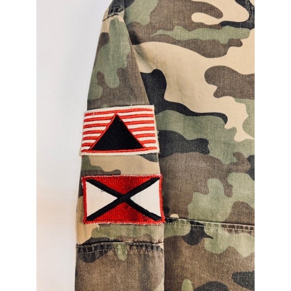 Bershka Camo Utility Jacket Cropped Distressed Raw Hem Small Grunge Casual Edgy - Picture 4 of 16